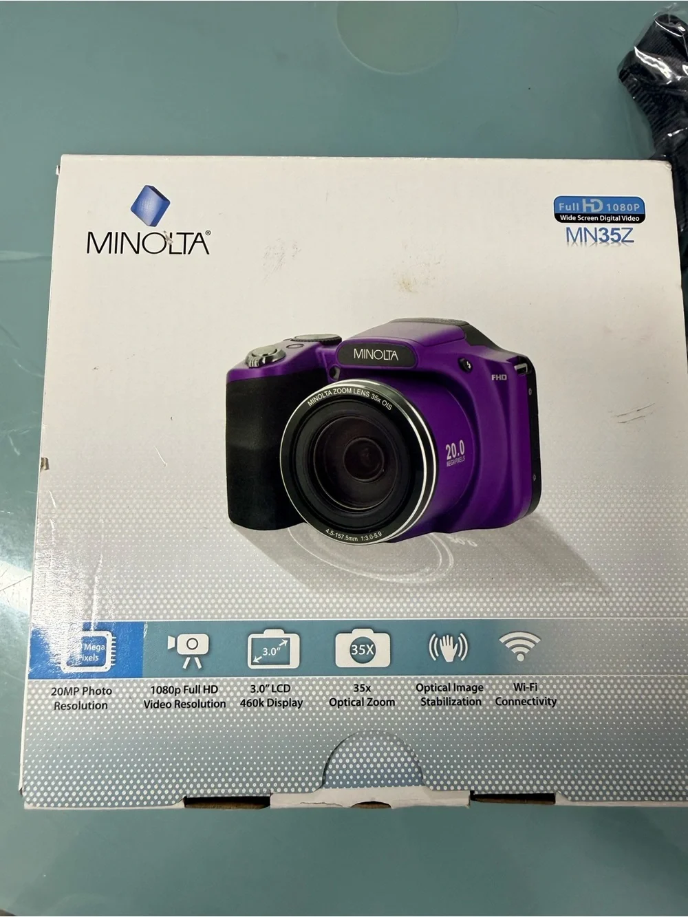Minolta purple compact